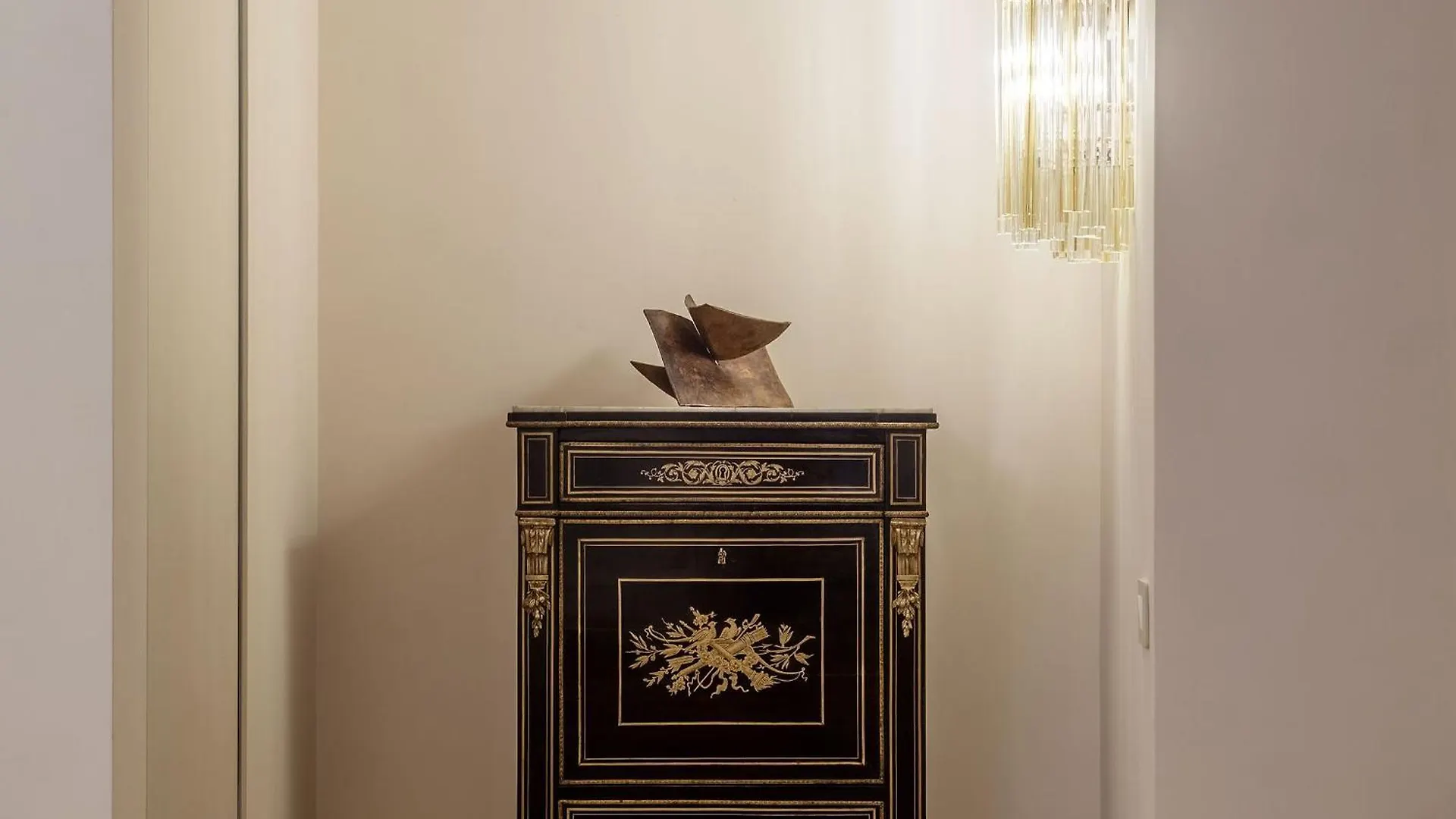 Apartment Sinopia Home Gallery - Sleep On Art Rome Italy