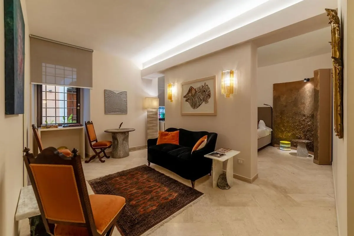 Sinopia Home Gallery - Sleep On Art Rome Apartment