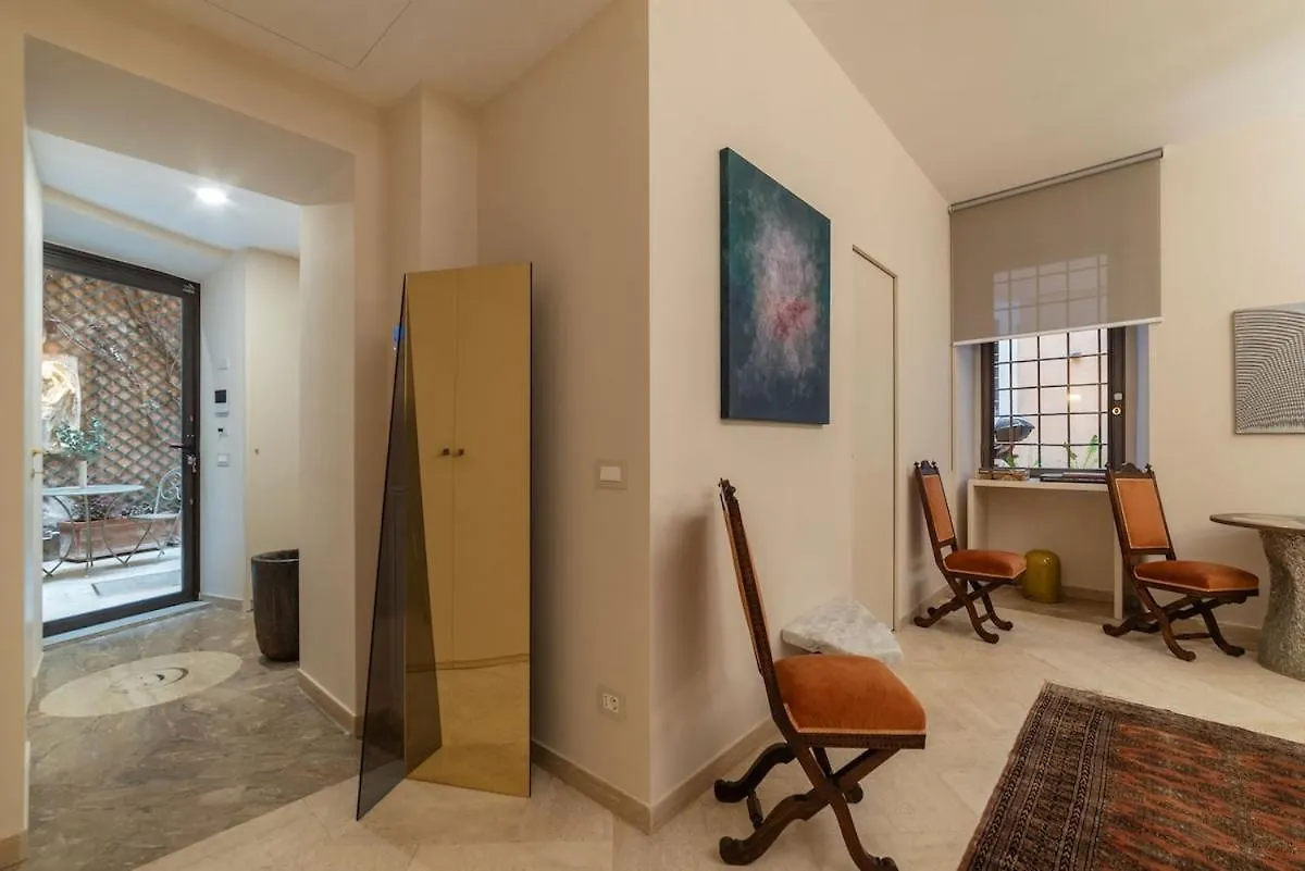 Sinopia Home Gallery - Sleep On Art Rome Apartment